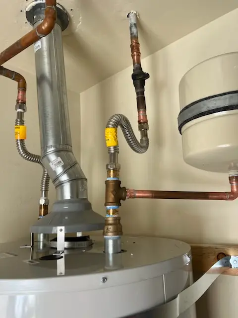 Water heater installation and plumbing repair in Croydon